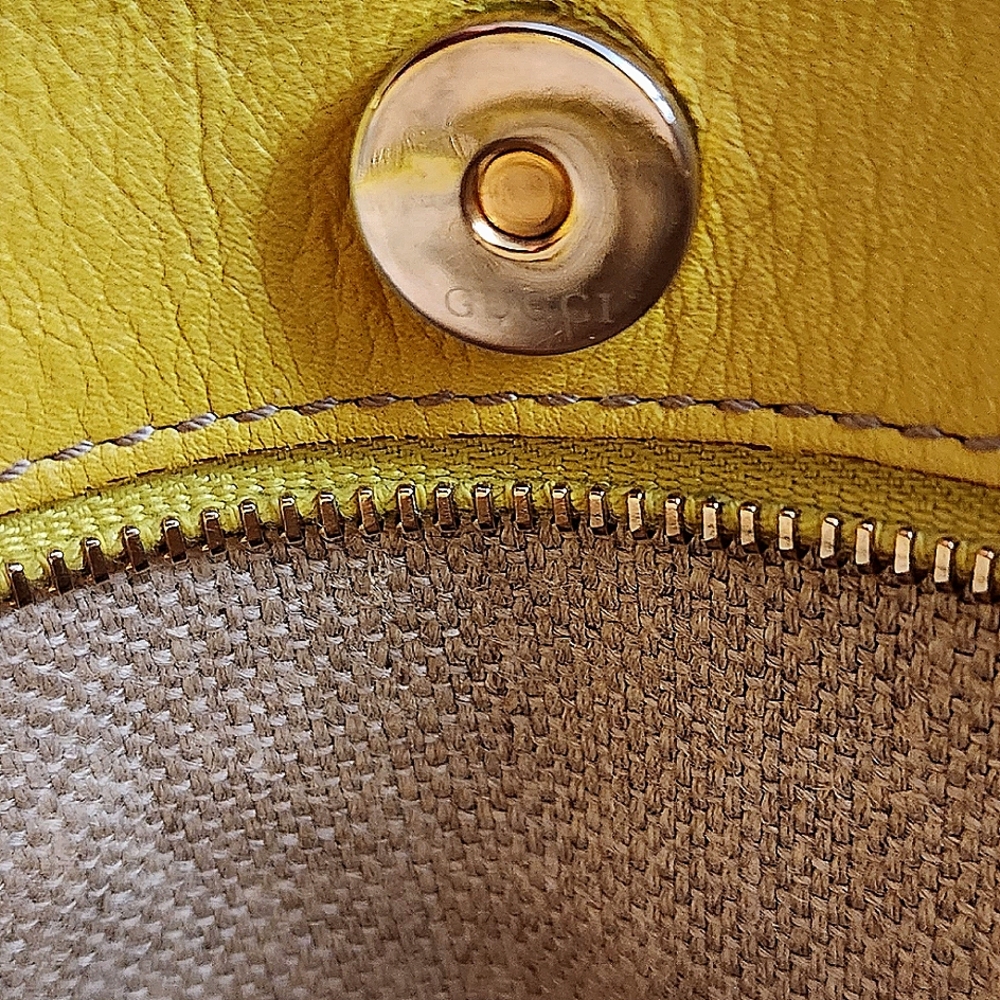 GUCCI Floral Yellow Tote Bag - Picture 7 of 17